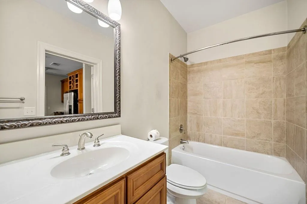 901 Abernathy Road Unit 1170, Atlanta, Georgia 30328, 2 Bedrooms Bedrooms, ,2 BathroomsBathrooms,Residential,Sold,901 Abernathy Road Unit 1170,7141881