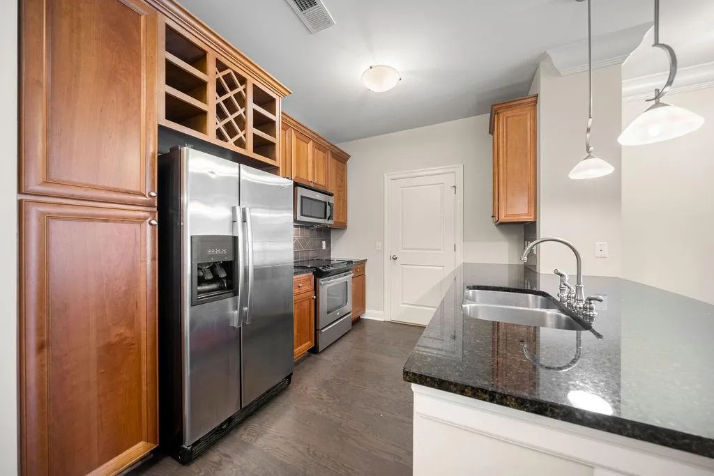 901 Abernathy Road Unit 1170, Atlanta, Georgia 30328, 2 Bedrooms Bedrooms, ,2 BathroomsBathrooms,Residential,Sold,901 Abernathy Road Unit 1170,7141881