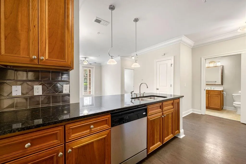 901 Abernathy Road Unit 1170, Atlanta, Georgia 30328, 2 Bedrooms Bedrooms, ,2 BathroomsBathrooms,Residential,Sold,901 Abernathy Road Unit 1170,7141881