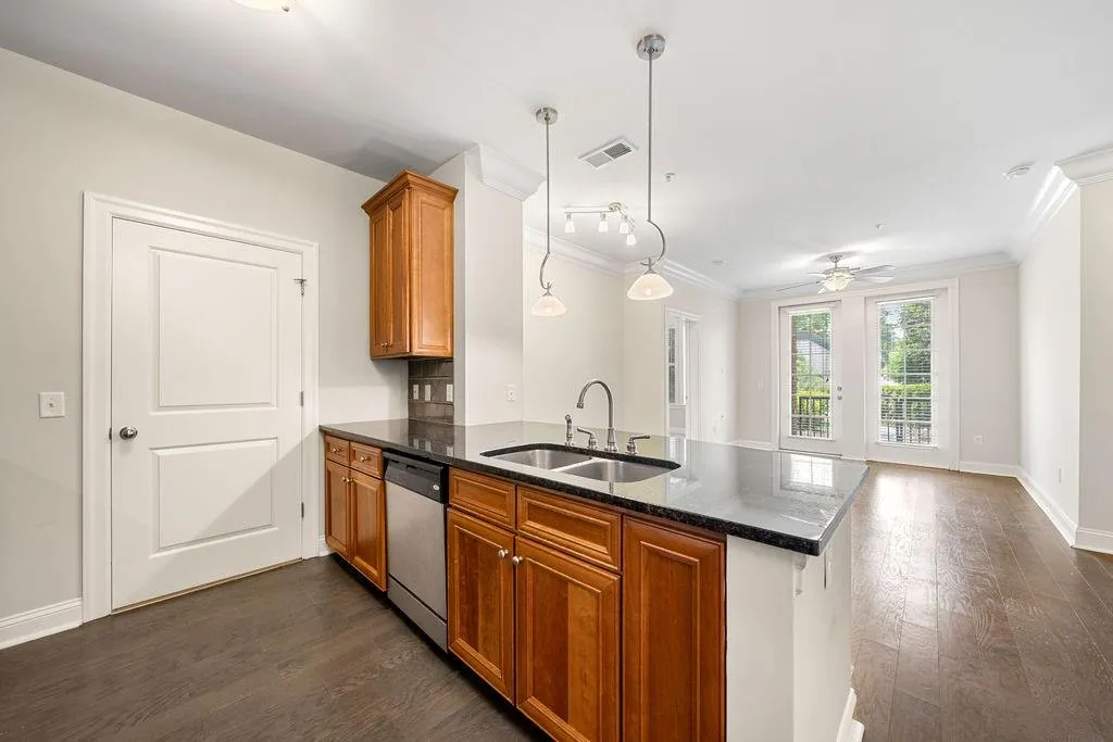 901 Abernathy Road Unit 1170, Atlanta, Georgia 30328, 2 Bedrooms Bedrooms, ,2 BathroomsBathrooms,Residential,Sold,901 Abernathy Road Unit 1170,7141881