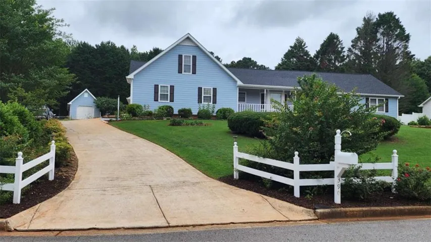 390 Lake Ridge Court, Mcdonough, Georgia 30252