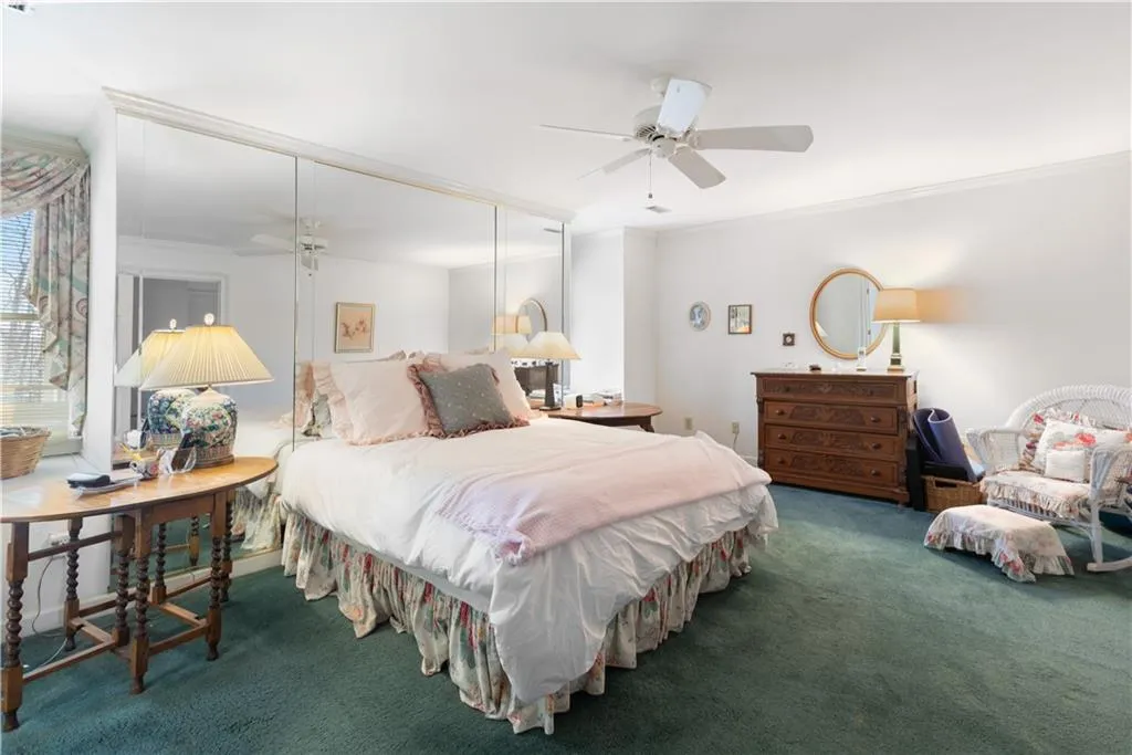 7155 Roswell Road Unit 16, Sandy Springs, Georgia 30328, 2 Bedrooms Bedrooms, ,3 BathroomsBathrooms,Residential,Sold,7155 Roswell Road Unit 16,7002014