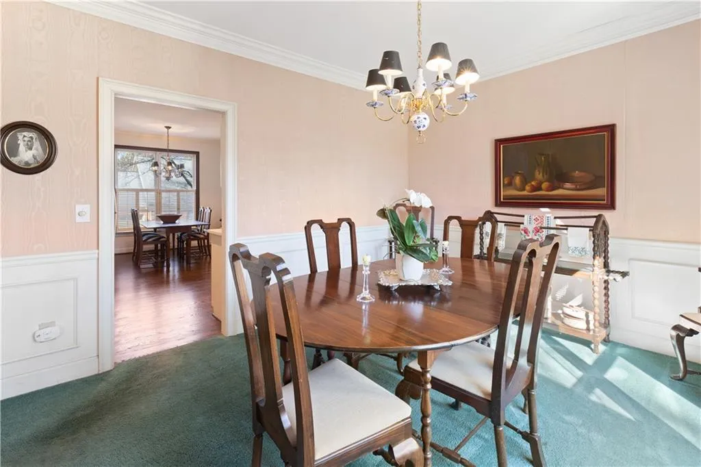 7155 Roswell Road Unit 16, Sandy Springs, Georgia 30328, 2 Bedrooms Bedrooms, ,3 BathroomsBathrooms,Residential,Sold,7155 Roswell Road Unit 16,7002014