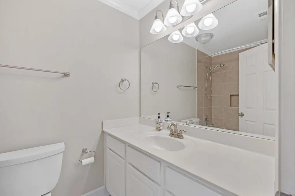 112 Mount Vernon Circle, Atlanta, Georgia 30338, 2 Bedrooms Bedrooms, ,2 BathroomsBathrooms,Residential,For Sale,112 Mount Vernon Circle,7640369