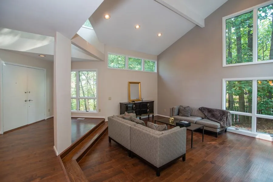 510 Cutwater Trail, Sandy Springs, Georgia 30328, 4 Bedrooms Bedrooms, ,2 BathroomsBathrooms,Residential,Sold,510 Cutwater Trail,5573295