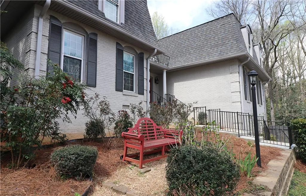 7575 Ball Mill Road Ne, Sandy Springs, Georgia 30350, 5 Bedrooms Bedrooms, ,4 BathroomsBathrooms,Residential,Sold,7575 Ball Mill Road Ne,7175777
