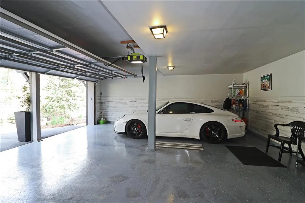 7575 Ball Mill Road Ne, Sandy Springs, Georgia 30350, 5 Bedrooms Bedrooms, ,4 BathroomsBathrooms,Residential,Sold,7575 Ball Mill Road Ne,7175777