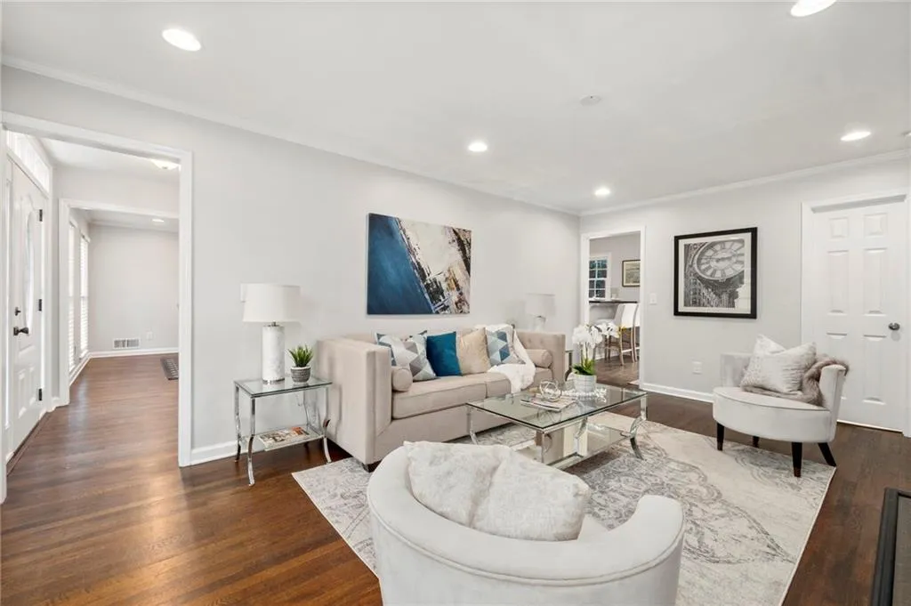 6585 Scott Valley Road, Atlanta, Georgia 30328, 3 Bedrooms Bedrooms, ,2 BathroomsBathrooms,Residential,Sold,6585 Scott Valley Road,6842181