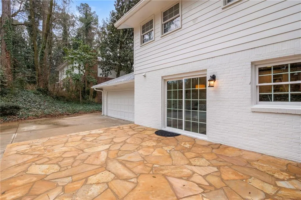 6585 Scott Valley Road, Atlanta, Georgia 30328, 3 Bedrooms Bedrooms, ,2 BathroomsBathrooms,Residential,Sold,6585 Scott Valley Road,6842181