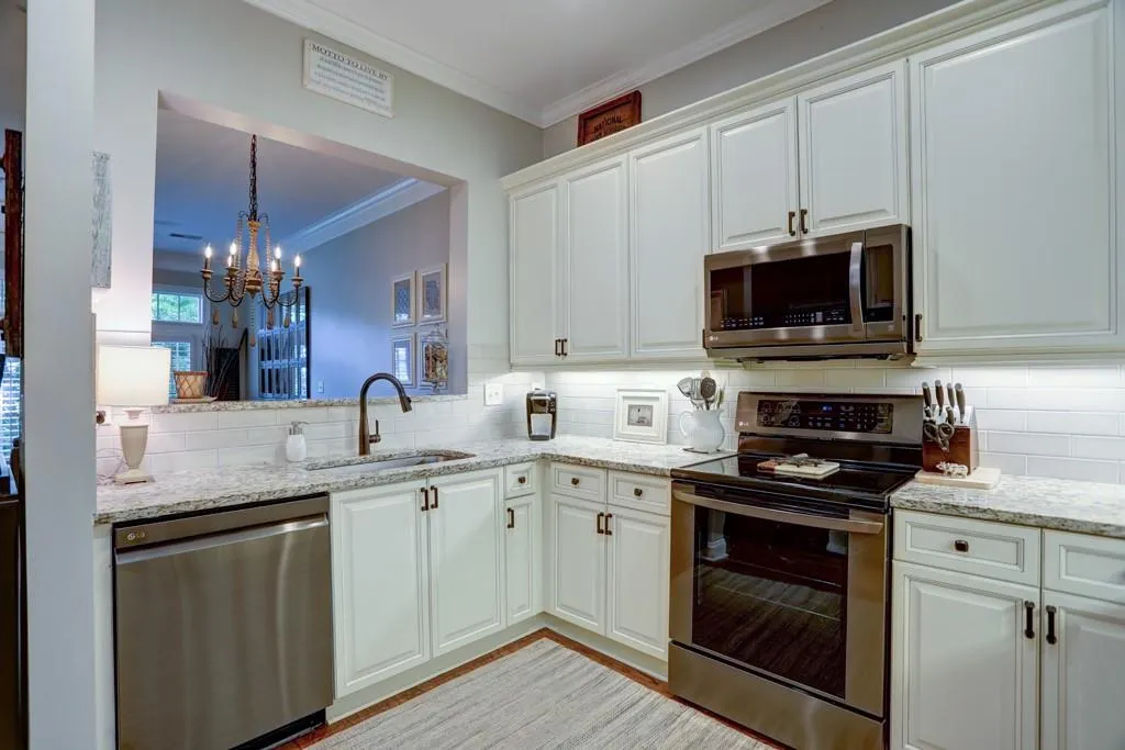 5415 Northland Drive Unit 110, Atlanta, Georgia 30342, 1 Bedroom Bedrooms, ,1 BathroomBathrooms,Residential,Sold,5415 Northland Drive Unit 110,7006845