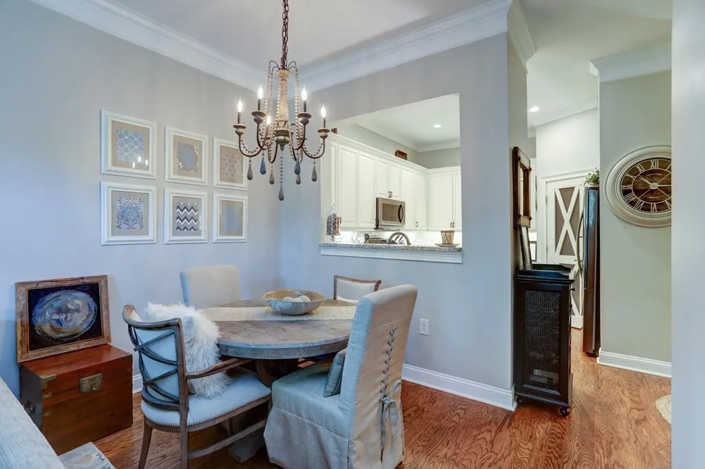 5415 Northland Drive Unit 110, Atlanta, Georgia 30342, 1 Bedroom Bedrooms, ,1 BathroomBathrooms,Residential,Sold,5415 Northland Drive Unit 110,7006845