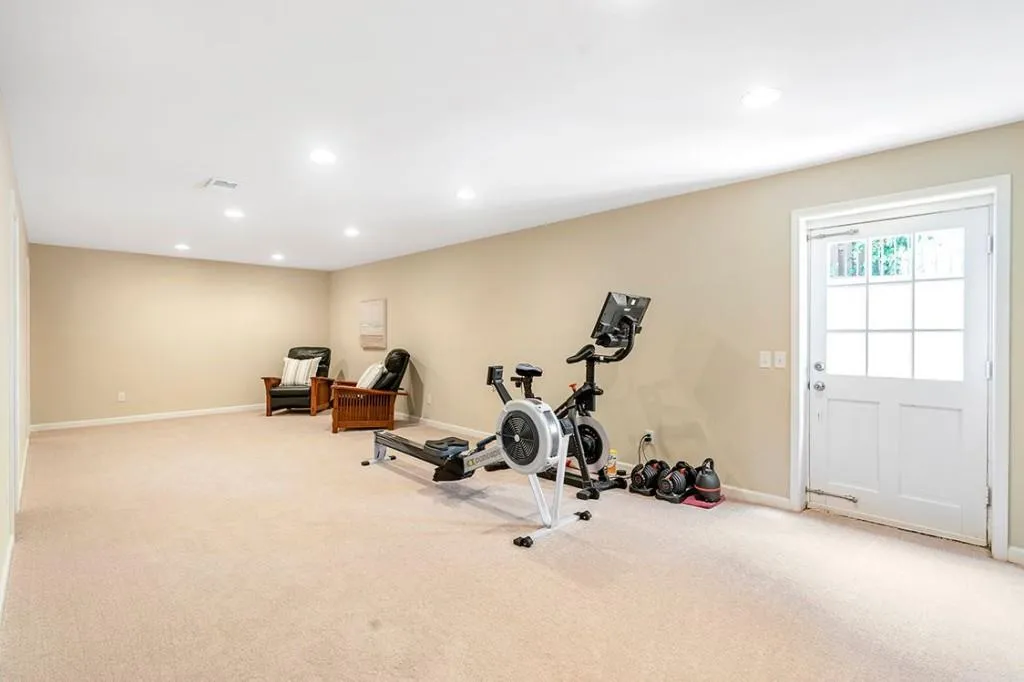 425 Breakwater Ridge, Sandy Springs, Georgia 30328, 6 Bedrooms Bedrooms, ,5 BathroomsBathrooms,Residential,Sold,425 Breakwater Ridge,7059922