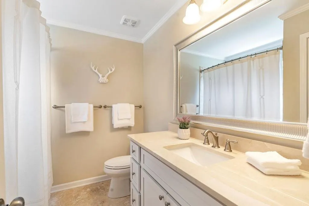 425 Breakwater Ridge, Sandy Springs, Georgia 30328, 6 Bedrooms Bedrooms, ,5 BathroomsBathrooms,Residential,Sold,425 Breakwater Ridge,7059922