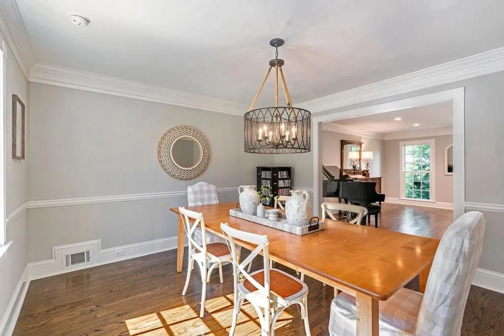 425 Breakwater Ridge, Sandy Springs, Georgia 30328, 6 Bedrooms Bedrooms, ,5 BathroomsBathrooms,Residential,Sold,425 Breakwater Ridge,7059922