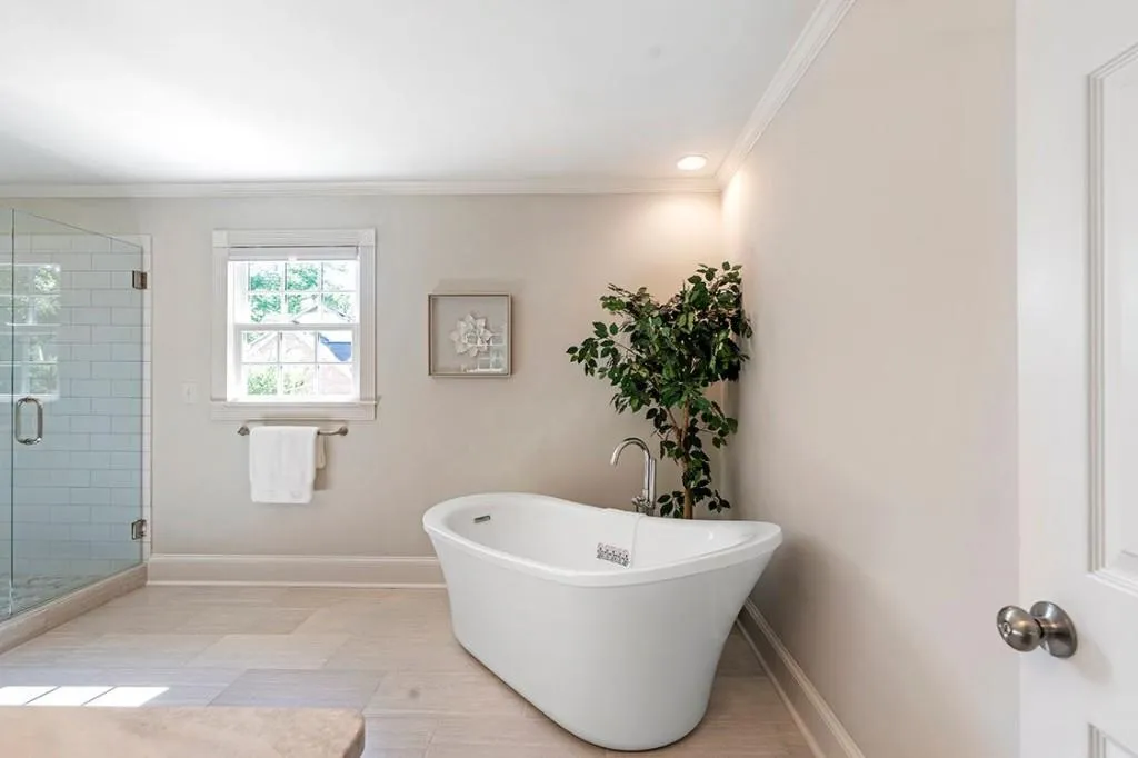 425 Breakwater Ridge, Sandy Springs, Georgia 30328, 6 Bedrooms Bedrooms, ,5 BathroomsBathrooms,Residential,Sold,425 Breakwater Ridge,7059922