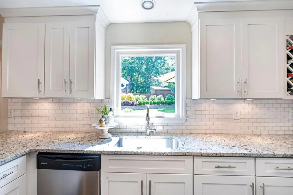 425 Breakwater Ridge, Sandy Springs, Georgia 30328, 6 Bedrooms Bedrooms, ,5 BathroomsBathrooms,Residential,Sold,425 Breakwater Ridge,7059922
