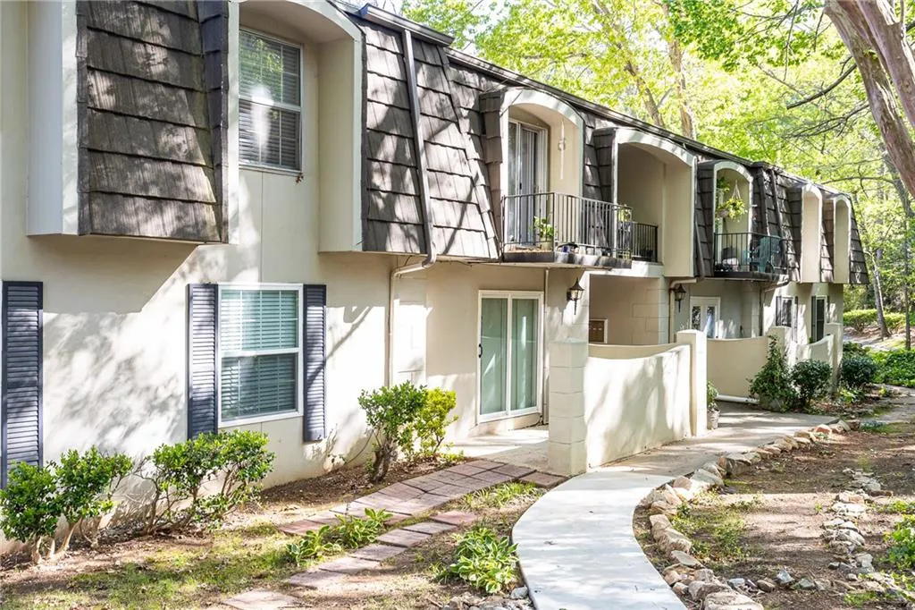 725 Dalrymple Road Unit 3g, Atlanta, Georgia 30328, 2 Bedrooms Bedrooms, ,2 BathroomsBathrooms,Residential,Sold,725 Dalrymple Road Unit 3g,7558785