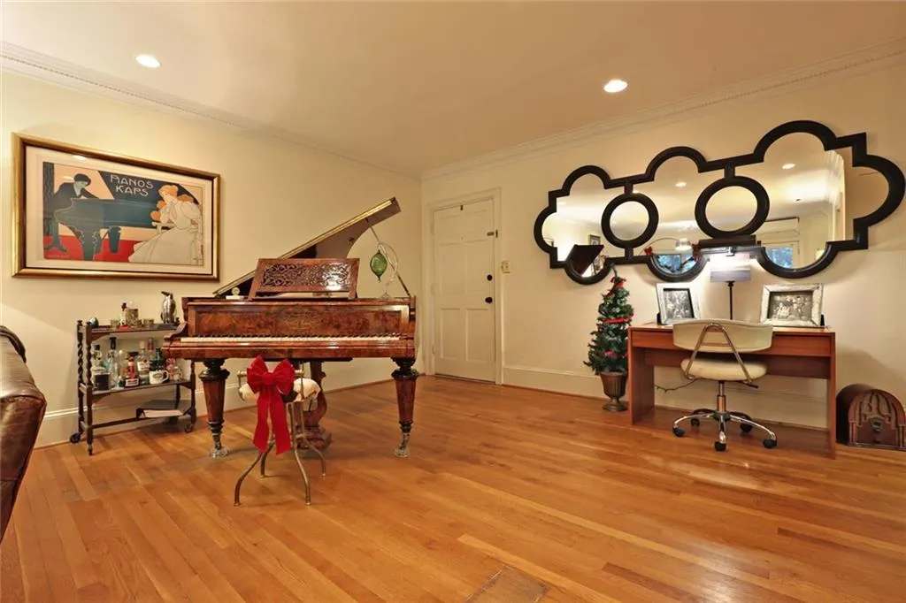 32 28th Street Unit 203, Atlanta, Georgia 30309, 1 Bedroom Bedrooms, ,1 BathroomBathrooms,Residential,Sold,32 28th Street Unit 203,5784706