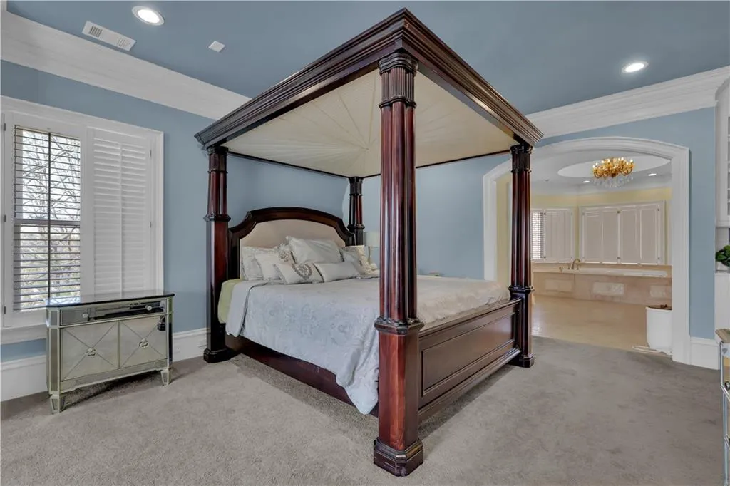 Atlanta, Georgia 30350, 7 Bedrooms Bedrooms, ,8 BathroomsBathrooms,Residential,For Sale,7734144