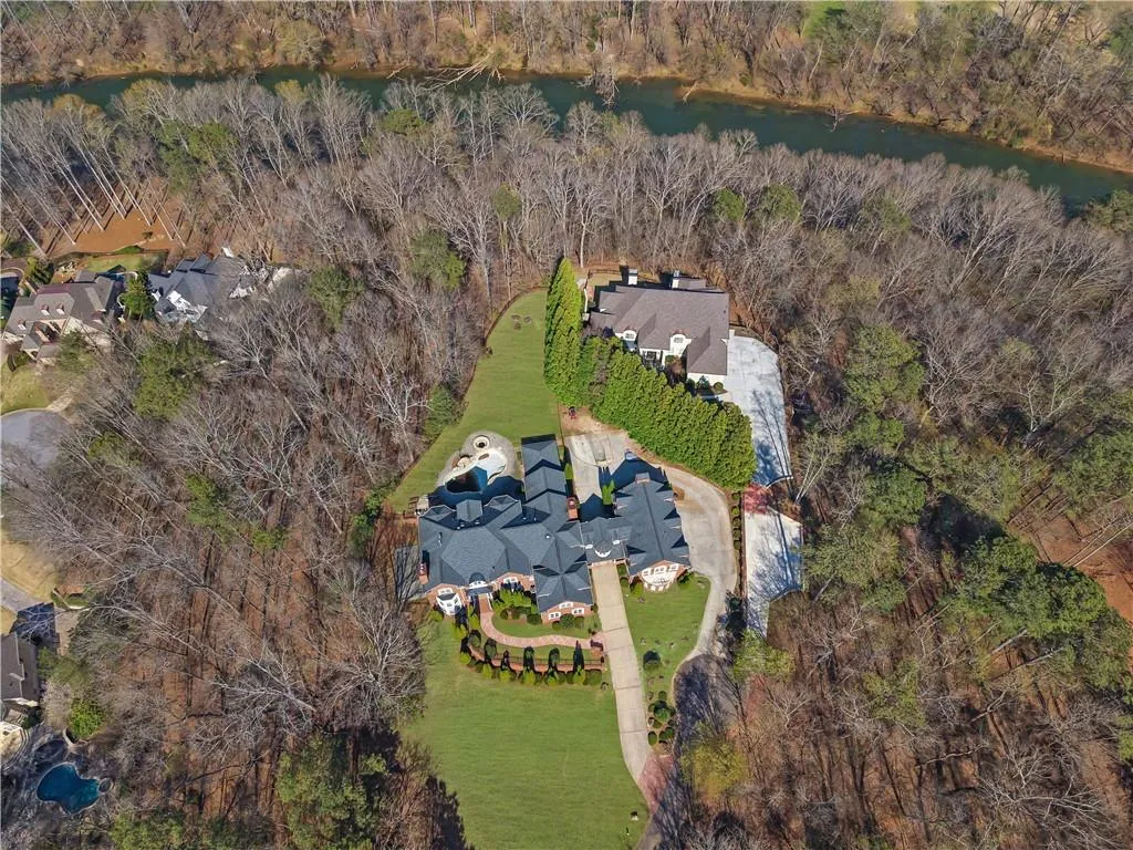 Atlanta, Georgia 30350, 7 Bedrooms Bedrooms, ,8 BathroomsBathrooms,Residential,For Sale,7734144