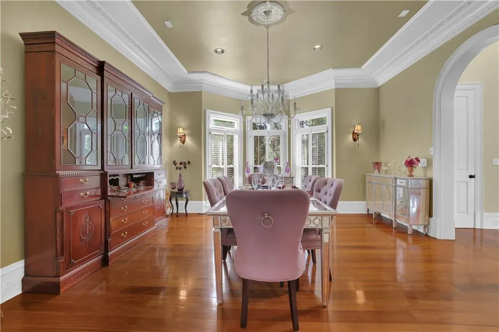 Atlanta, Georgia 30350, 7 Bedrooms Bedrooms, ,8 BathroomsBathrooms,Residential,For Sale,7734144