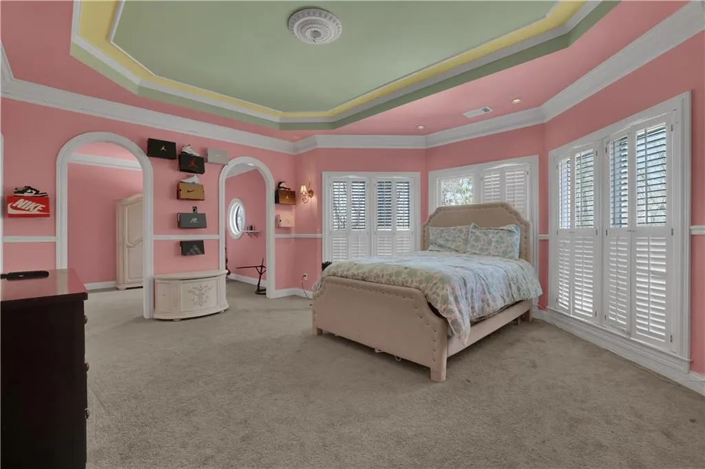 Atlanta, Georgia 30350, 7 Bedrooms Bedrooms, ,8 BathroomsBathrooms,Residential,For Sale,7734144