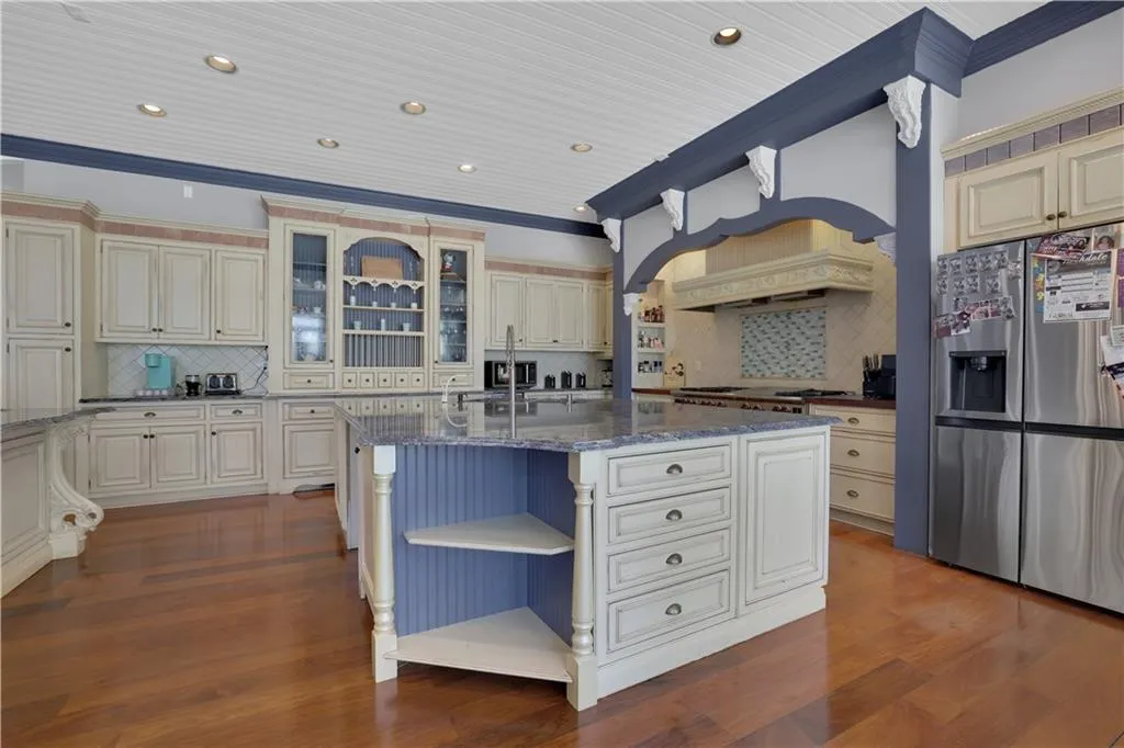 Atlanta, Georgia 30350, 7 Bedrooms Bedrooms, ,8 BathroomsBathrooms,Residential,For Sale,7734144