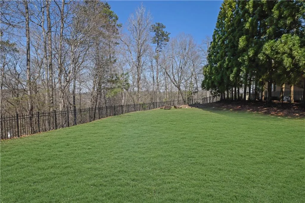 Atlanta, Georgia 30350, 7 Bedrooms Bedrooms, ,8 BathroomsBathrooms,Residential,For Sale,7734144