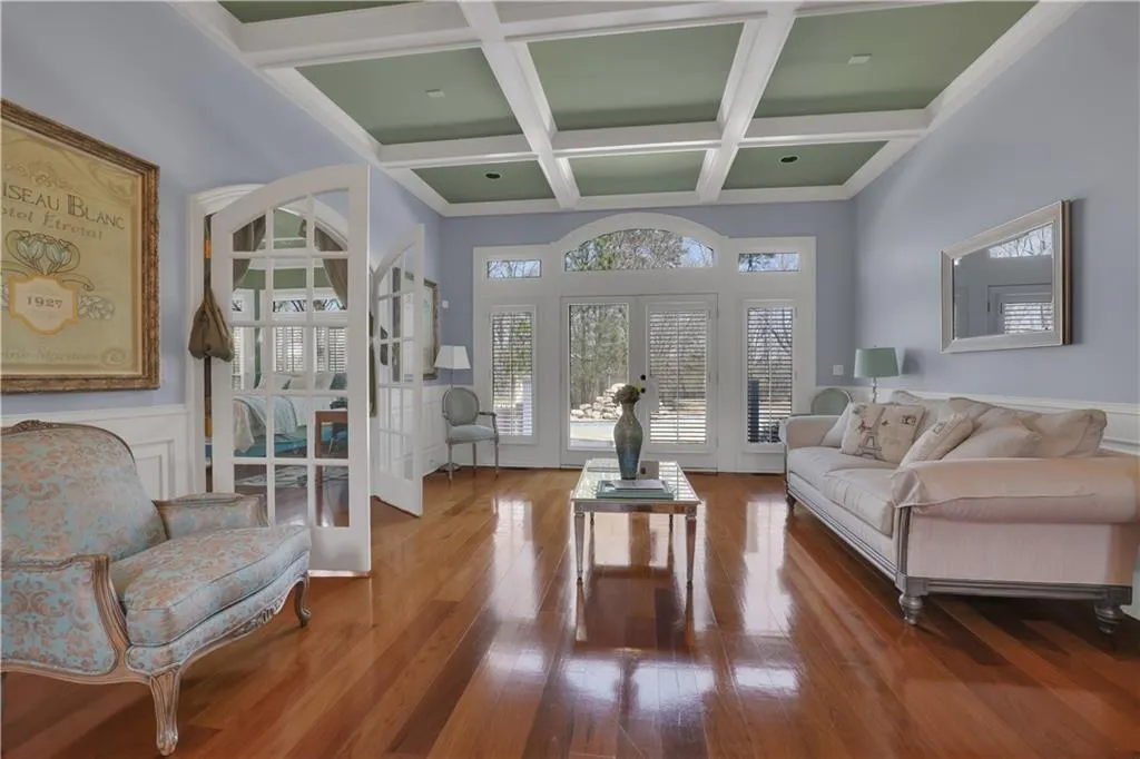 Atlanta, Georgia 30350, 7 Bedrooms Bedrooms, ,8 BathroomsBathrooms,Residential,For Sale,7734144