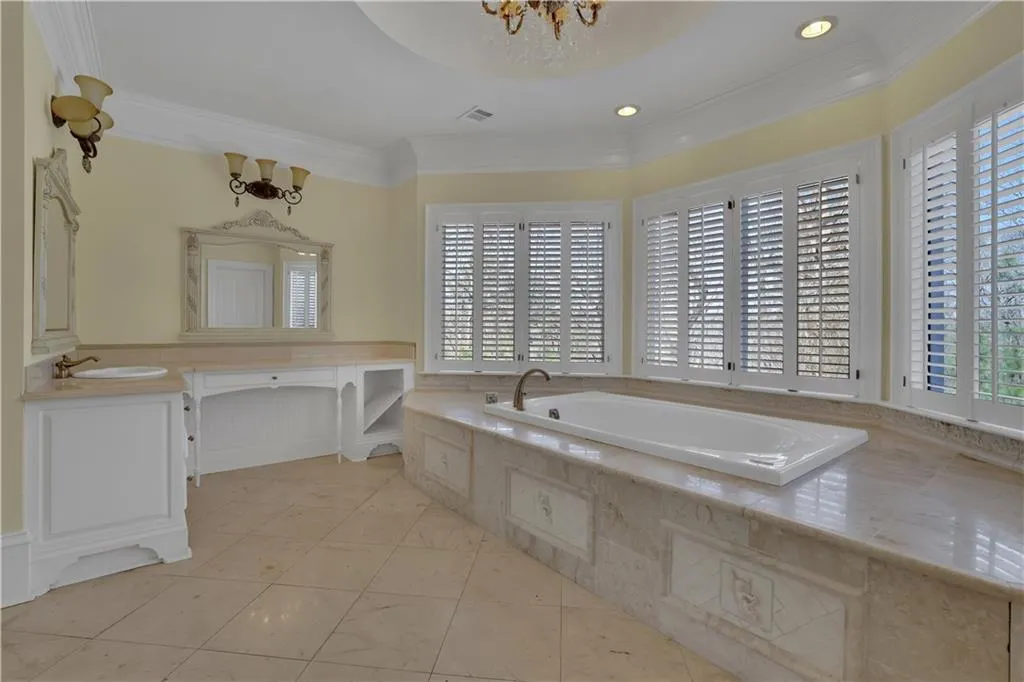 Atlanta, Georgia 30350, 7 Bedrooms Bedrooms, ,8 BathroomsBathrooms,Residential,For Sale,7734144