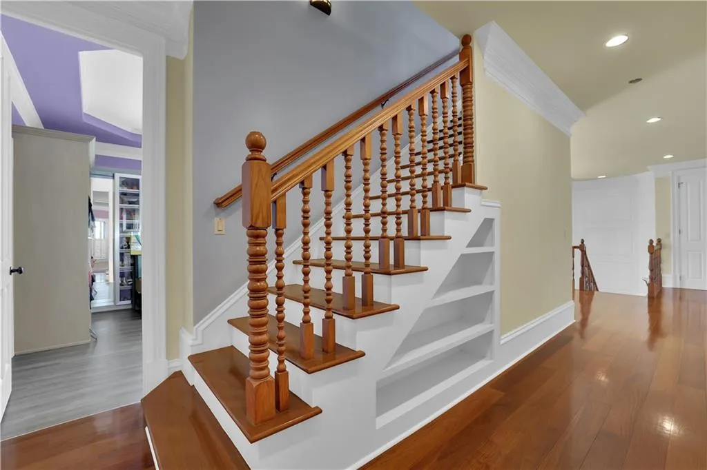 Atlanta, Georgia 30350, 7 Bedrooms Bedrooms, ,8 BathroomsBathrooms,Residential,For Sale,7734144