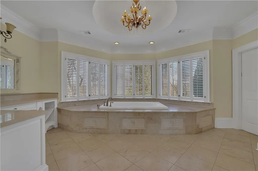 Atlanta, Georgia 30350, 7 Bedrooms Bedrooms, ,8 BathroomsBathrooms,Residential,For Sale,7734144