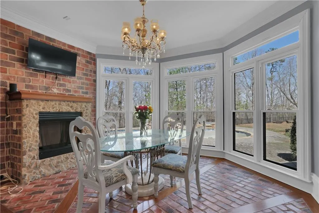 Atlanta, Georgia 30350, 7 Bedrooms Bedrooms, ,8 BathroomsBathrooms,Residential,For Sale,7734144