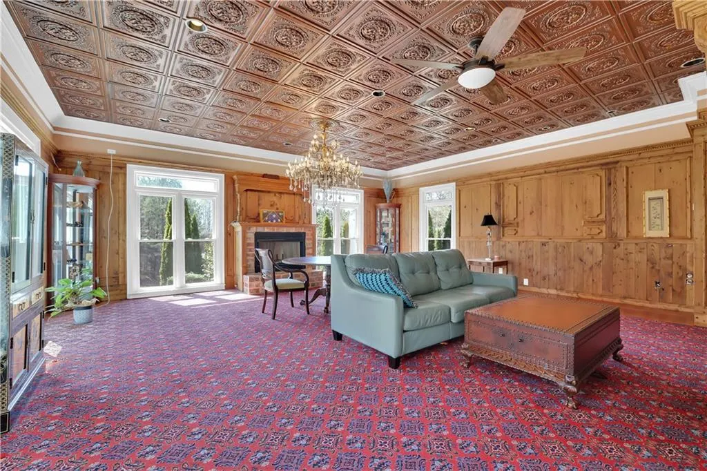 Atlanta, Georgia 30350, 7 Bedrooms Bedrooms, ,8 BathroomsBathrooms,Residential,For Sale,7734144