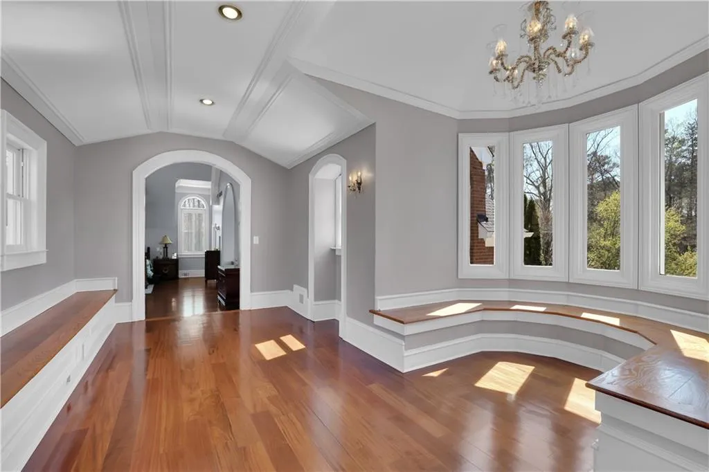 Atlanta, Georgia 30350, 7 Bedrooms Bedrooms, ,8 BathroomsBathrooms,Residential,For Sale,7734144