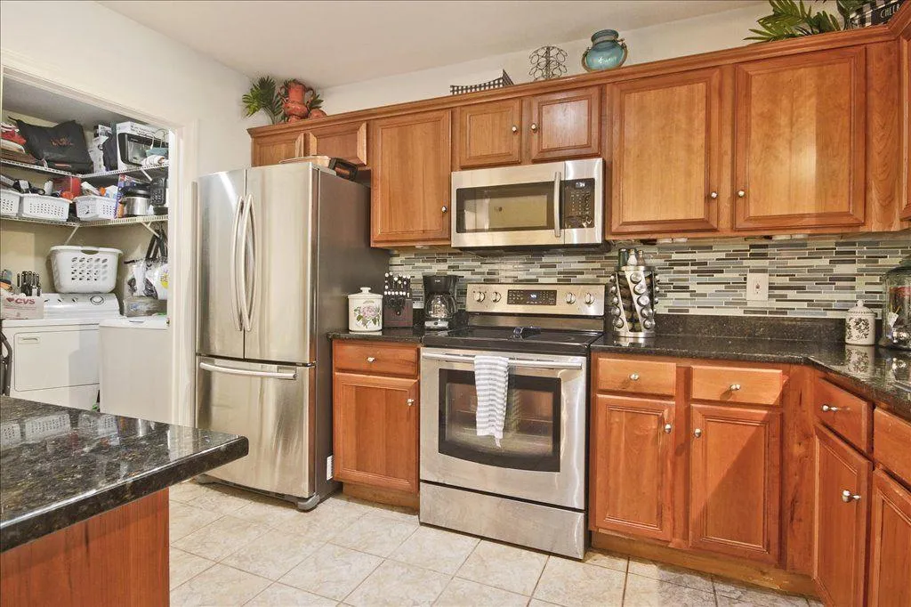 65 Mount Vernon Circle, Sandy Springs, Georgia 30338, 2 Bedrooms Bedrooms, ,2 BathroomsBathrooms,Residential,For Sale,65 Mount Vernon Circle,7660814
