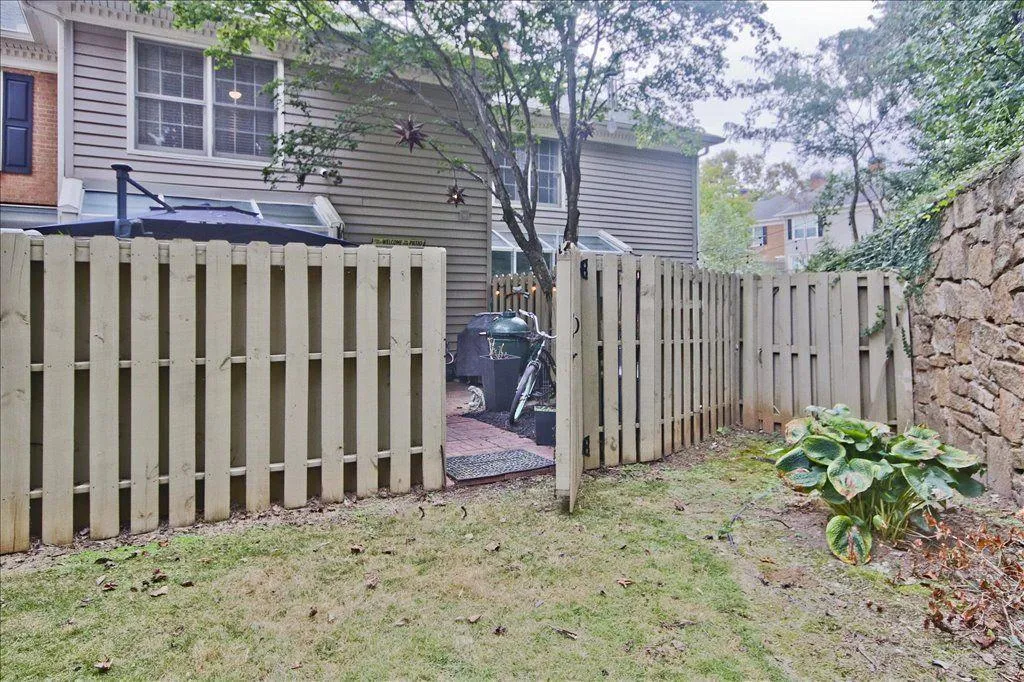 65 Mount Vernon Circle, Sandy Springs, Georgia 30338, 2 Bedrooms Bedrooms, ,2 BathroomsBathrooms,Residential,For Sale,65 Mount Vernon Circle,7660814