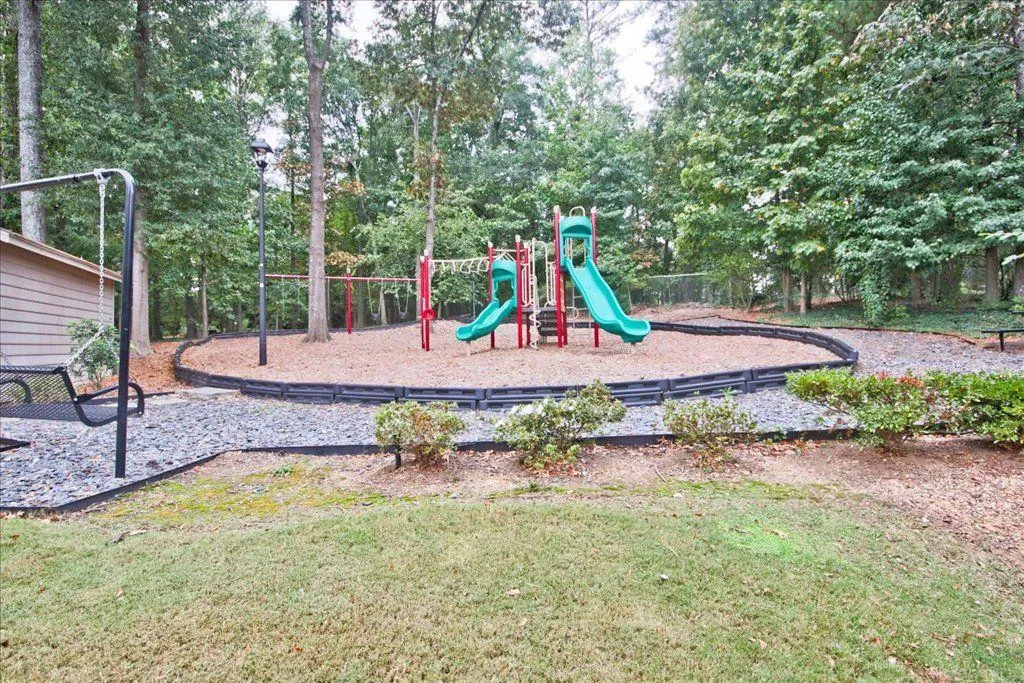 65 Mount Vernon Circle, Sandy Springs, Georgia 30338, 2 Bedrooms Bedrooms, ,2 BathroomsBathrooms,Residential,For Sale,65 Mount Vernon Circle,7660814