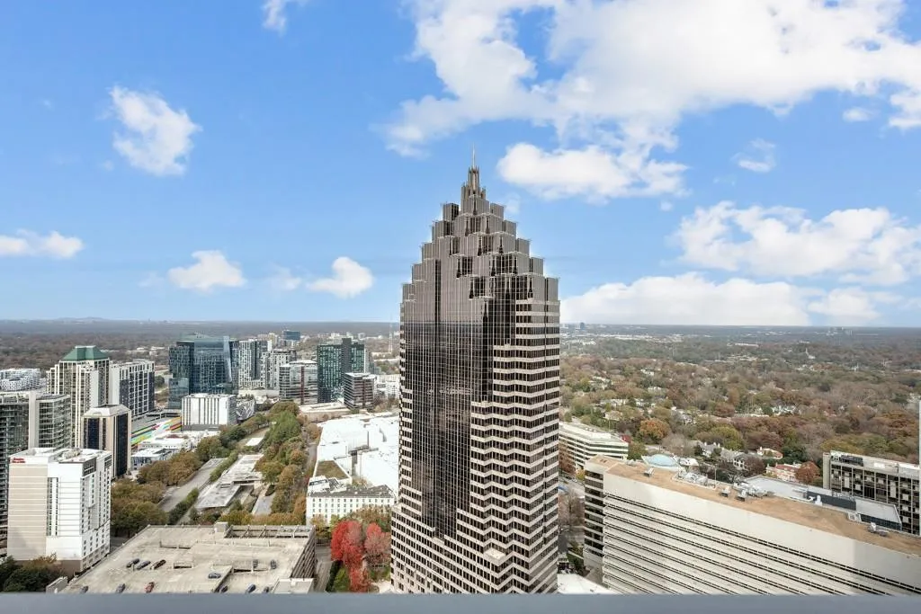 75 14th Street Ne Unit 4140, Atlanta, Georgia 30309, 1 Bedroom Bedrooms, ,1 BathroomBathrooms,Residential,For Sale,75 14th Street Ne Unit 4140,7624277