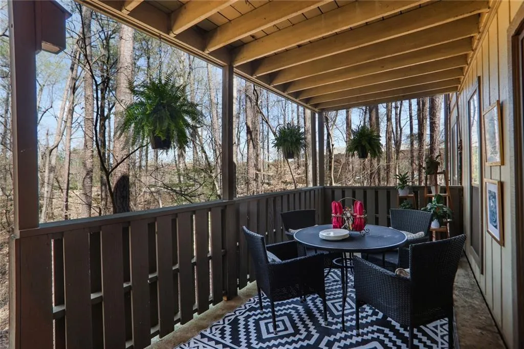 210 Woodcliff Drive, Atlanta, Georgia 30350, 2 Bedrooms Bedrooms, ,2 BathroomsBathrooms,Residential,For Sale,210 Woodcliff Drive,7658382