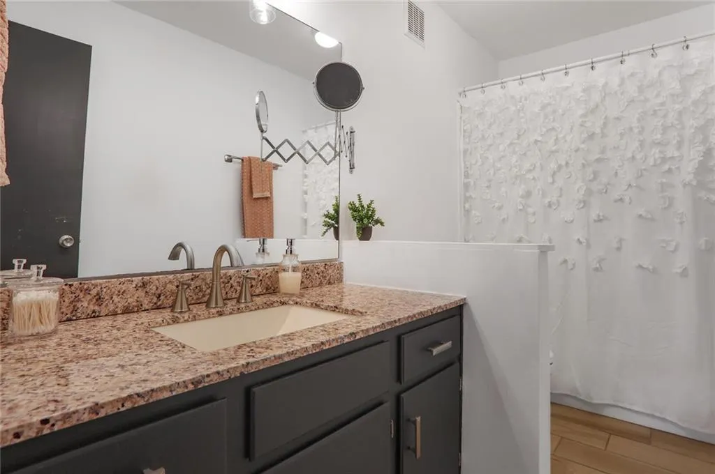 210 Woodcliff Drive, Atlanta, Georgia 30350, 2 Bedrooms Bedrooms, ,2 BathroomsBathrooms,Residential,For Sale,210 Woodcliff Drive,7658382