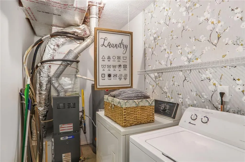 210 Woodcliff Drive, Atlanta, Georgia 30350, 2 Bedrooms Bedrooms, ,2 BathroomsBathrooms,Residential,For Sale,210 Woodcliff Drive,7658382