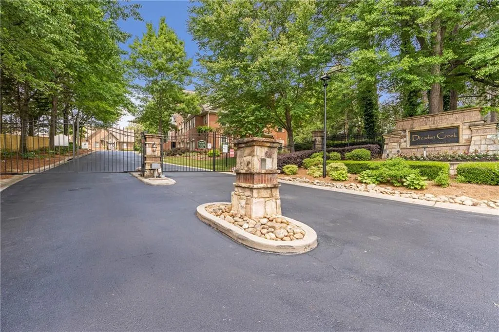 2690 Derby Walk Ne Unit 53, Atlanta, Georgia 30319, 4 Bedrooms Bedrooms, ,3 BathroomsBathrooms,Residential,For Sale,2690 Derby Walk Ne Unit 53,7574439