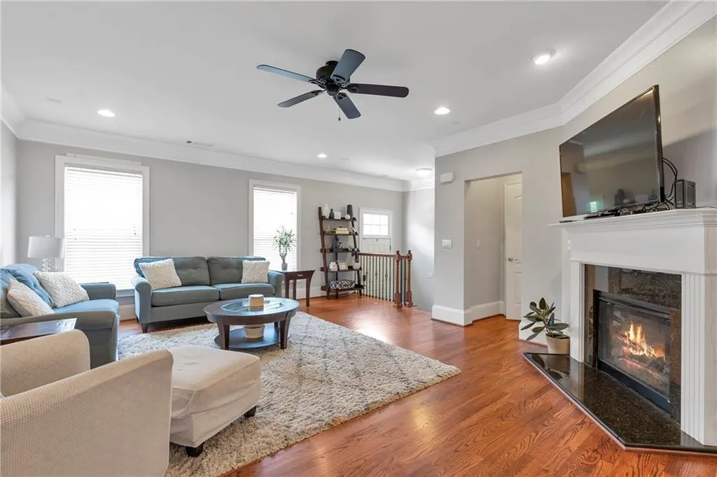 2690 Derby Walk Ne Unit 53, Atlanta, Georgia 30319, 4 Bedrooms Bedrooms, ,3 BathroomsBathrooms,Residential,For Sale,2690 Derby Walk Ne Unit 53,7574439