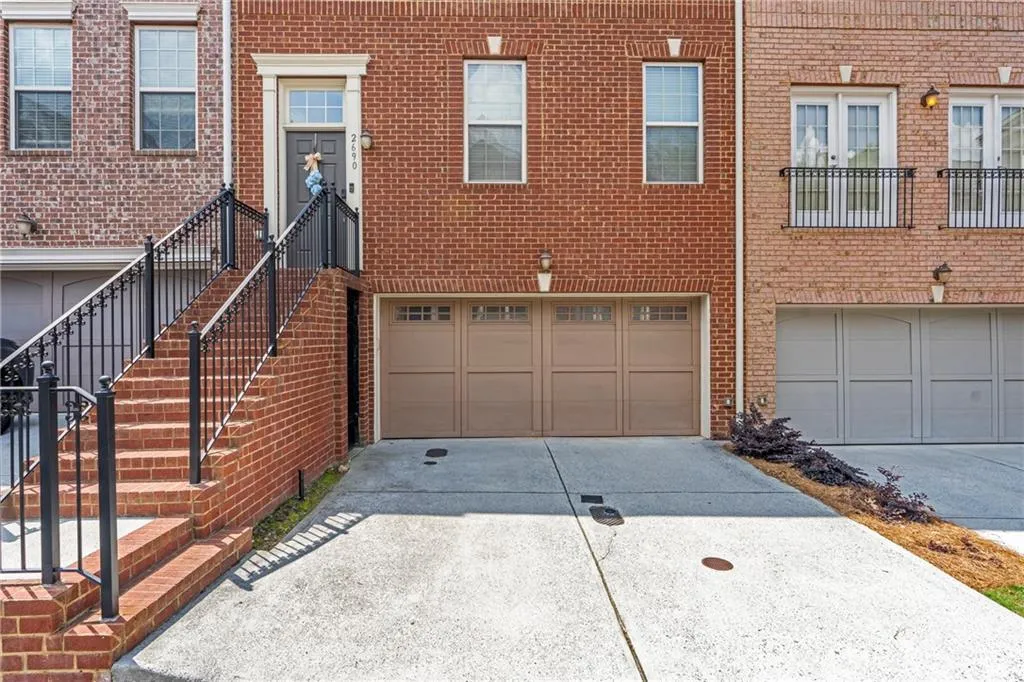 2690 Derby Walk Ne Unit 53, Atlanta, Georgia 30319, 4 Bedrooms Bedrooms, ,3 BathroomsBathrooms,Residential,For Sale,2690 Derby Walk Ne Unit 53,7574439