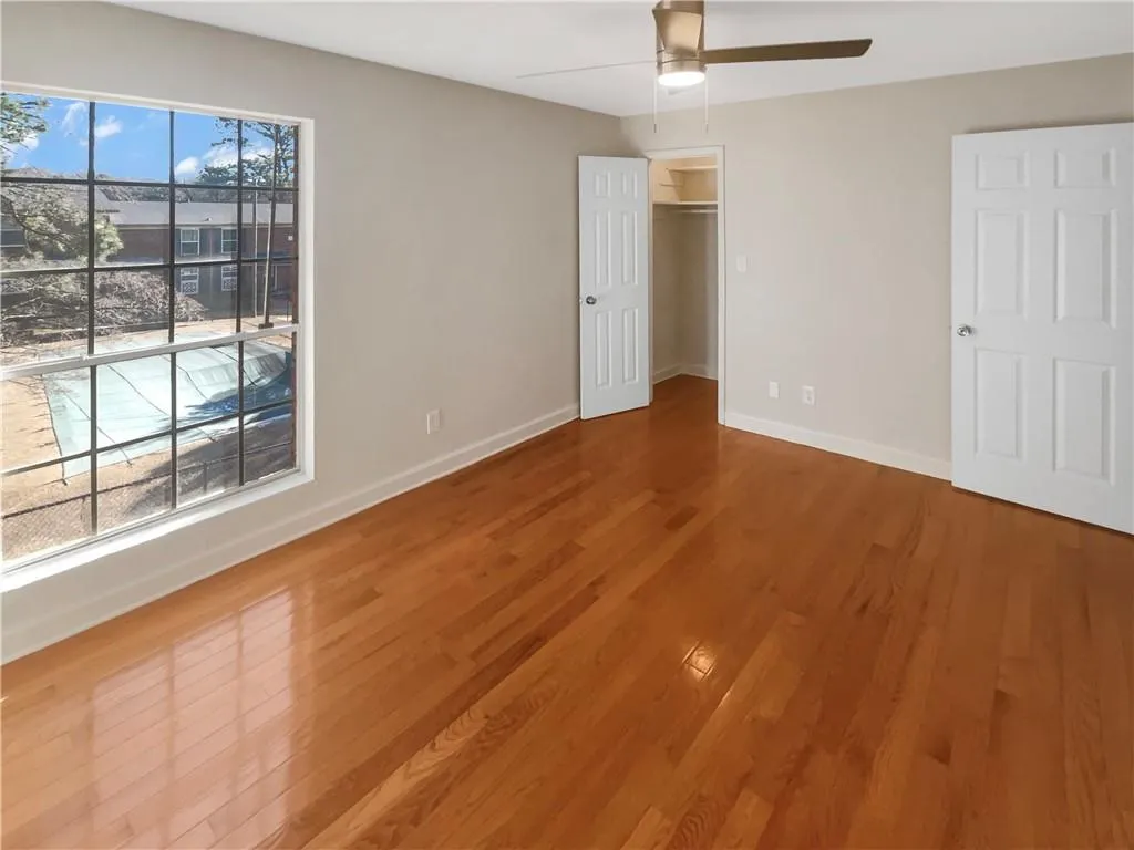 5676 Kingsport Drive Unit 4, Atlanta, Georgia 30342, 2 Bedrooms Bedrooms, ,1 BathroomBathrooms,Residential,For Sale,5676 Kingsport Drive Unit 4,7536745