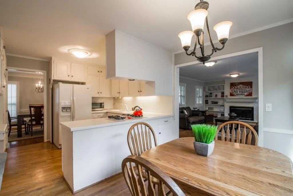 85 Brandon Ridge Drive, Sandy Springs, Georgia 30328, 5 Bedrooms Bedrooms, ,3 BathroomsBathrooms,Residential,Sold,85 Brandon Ridge Drive,5777644