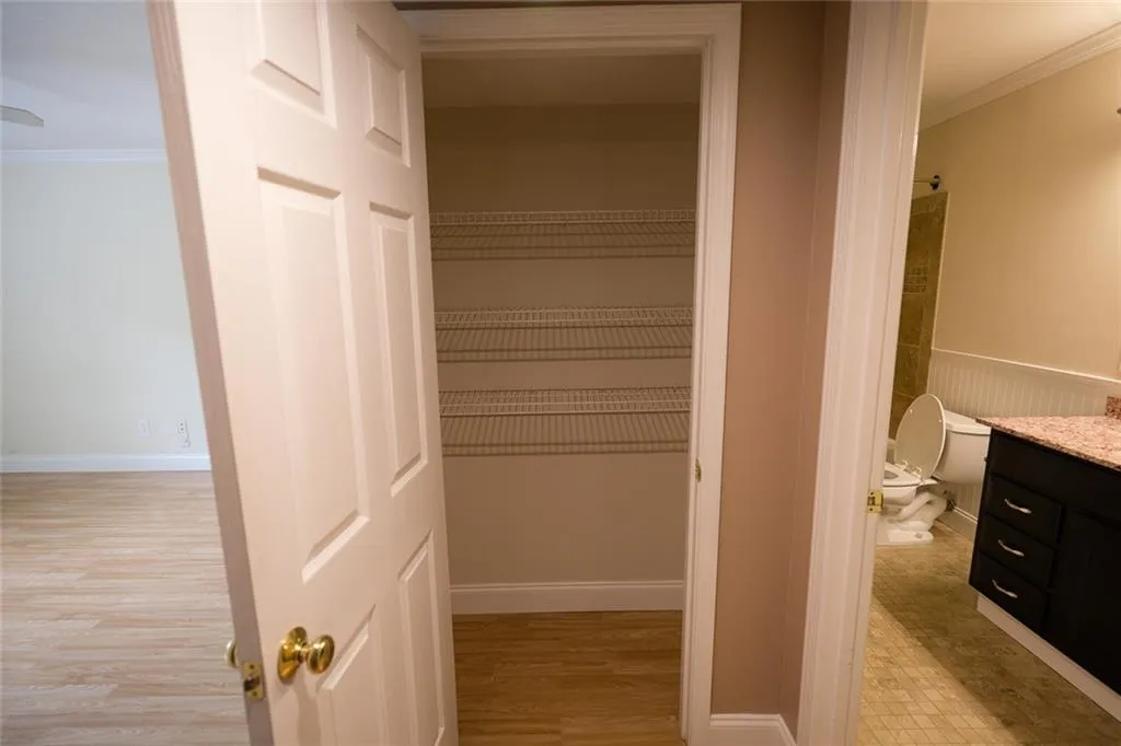 1112 Wingate Way, Sandy Springs, Georgia 30350, 1 Bedroom Bedrooms, ,1 BathroomBathrooms,Residential,Sold,1112 Wingate Way,6776828