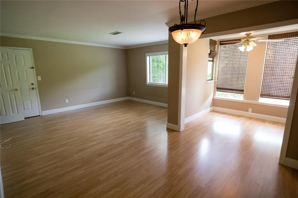 1112 Wingate Way, Sandy Springs, Georgia 30350, 1 Bedroom Bedrooms, ,1 BathroomBathrooms,Residential,Sold,1112 Wingate Way,6776828