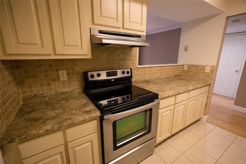 1112 Wingate Way, Sandy Springs, Georgia 30350, 1 Bedroom Bedrooms, ,1 BathroomBathrooms,Residential,Sold,1112 Wingate Way,6776828